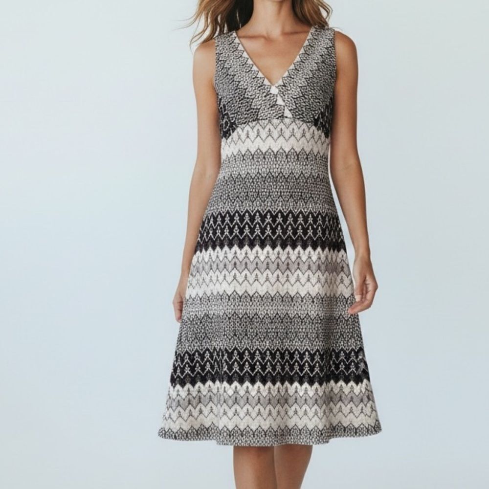 Adrianna Papell Pattern Sheath Mini Dress in Black and White Size 12